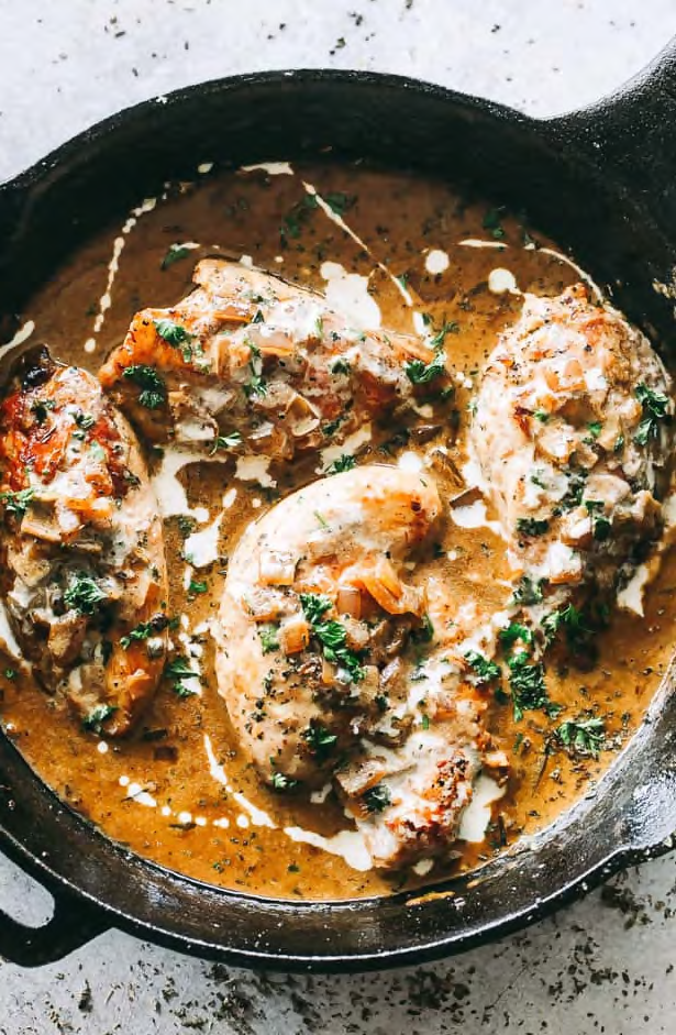 Creamy Garlic & Onion Chicken Skillet